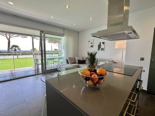 Pis  Avenida reina fabiola. Apartament  platja d aro centre