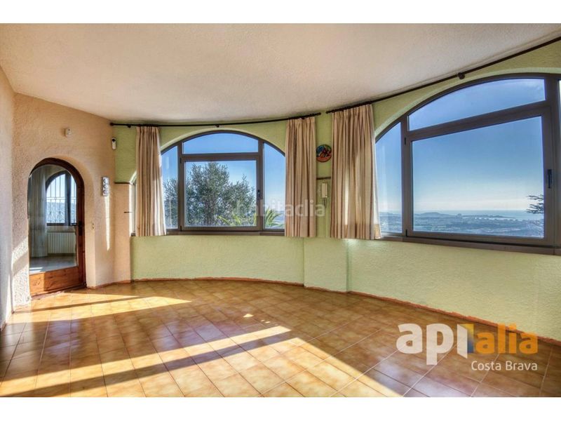 Foto f13f41ee-4537-4a65-b193-4a87244d44a8. Casa amb calefacció aparcament piscina a Cabanyes-Mas Ambrós-Mas Pallí Calonge