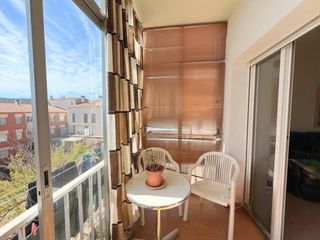 Etagenwohnung  Calle sala. Piso exterior de 95 m bañado de luz con doble orientación y 2 ba