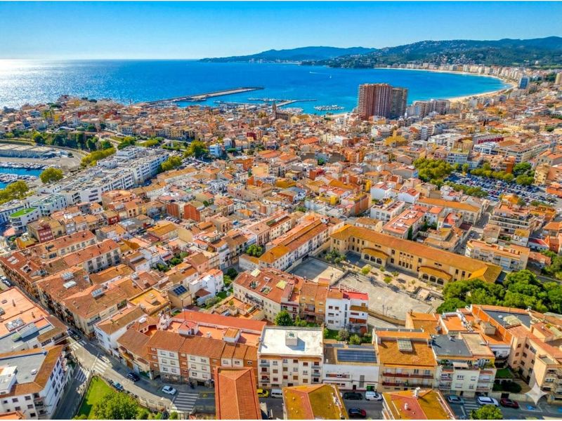 Foto 00a2d357-00c2-41a1-a8d2-fbcf77b77303. Pis a Centre Palamós