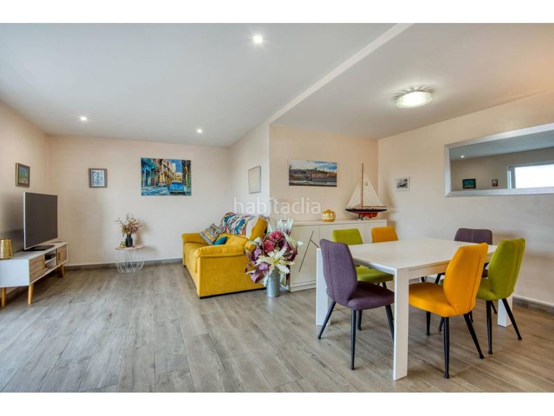 Foto c99730ed-e609-4fd8-8168-e11e854e1885. Pis a Centre Palamós