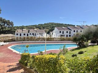 Location Appartement  Calle puig del molí. Sagaró a un paso de la playa  piscina, parking y terraza  alquil