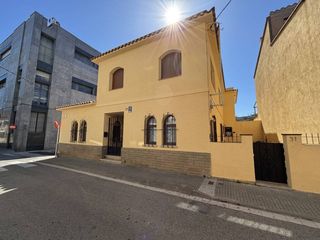 Rent Flat  Calle pecher 31. Alquiler temporal de un piso en sant feliu de guíxols