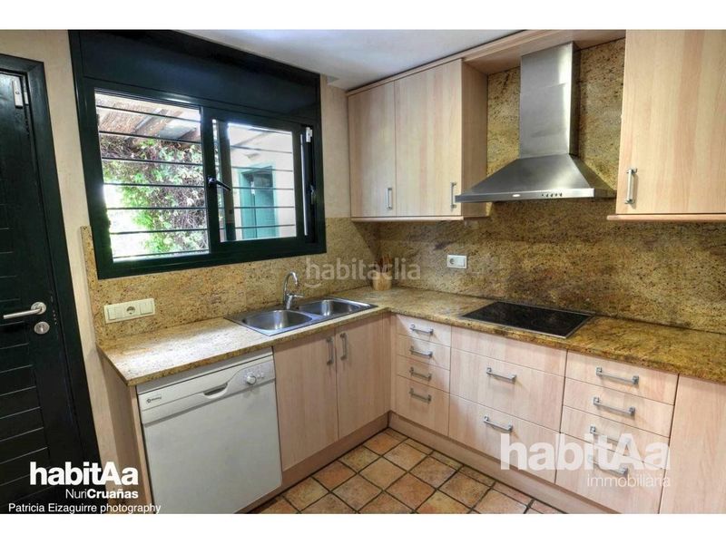 Foto 179b8859-2698-4b0a-b212-b532f604da11. Casa amb calefacció aparcament piscina a Centre Sant Feliu de Guíxols