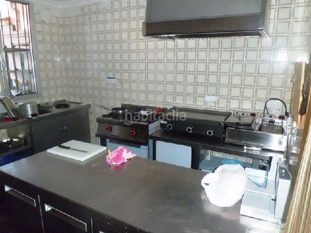 Foto d999729f-be5e-4dc4-b5bd-f81ea4fe1261. Local comercial a Xàtiva
