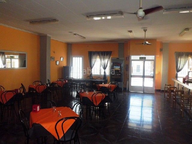 Foto f3983ef6-5c71-4781-bf94-1a2152228074. Local comercial a Xàtiva