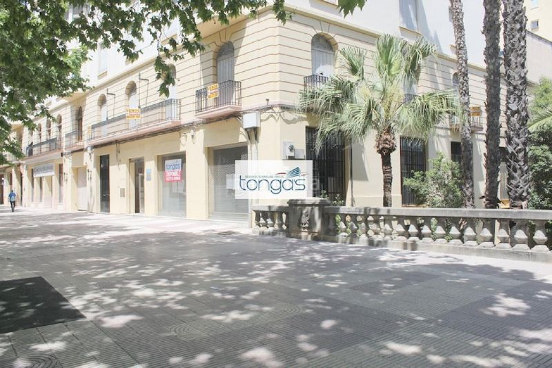 Foto 13832e32-fcd5-4669-ba42-daece9bbe6dd. Lloguer local comercial a Xàtiva