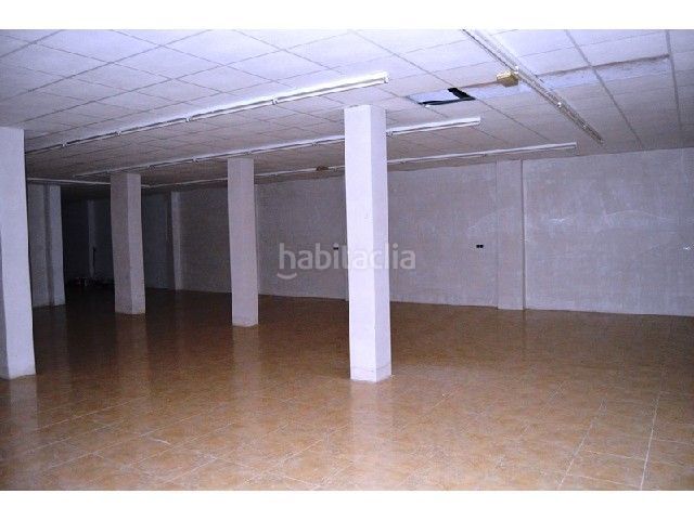 Foto f30f98e9-de2d-4f0d-a1cf-acaf7c46f4ef. Local comercial a El Genovés