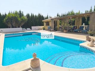 Xalet a Barxeta. Espectacular villa con piscina en barxeta