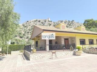 Xalet a Xàtiva. Chalet con ubicación excepcional, piscina y vistas espectaculare