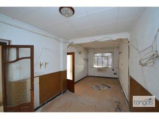 Maison à Xàtiva. Amplia casa en venta con patio y terraza  gran oportunidad banca