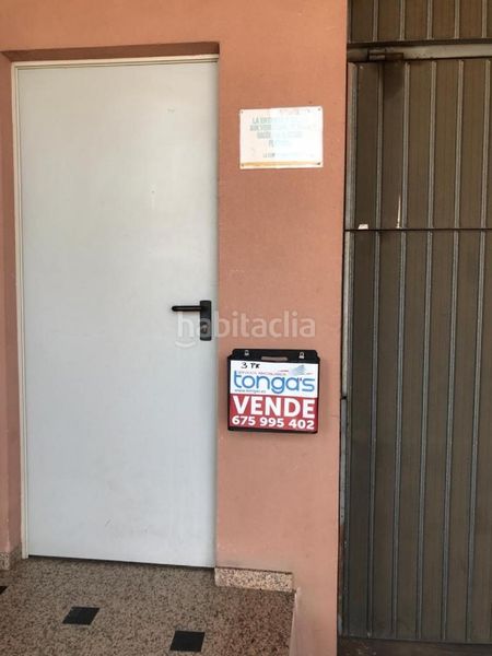 Foto 4e9f0045-3d98-48a3-a52c-22e3e399ab89. Aparcament cotxe a Llosa de Ranes