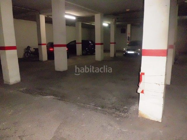 Foto 496f379f-9001-4bde-b559-bd8f0adc0eae. Aparcament cotxe a Xàtiva