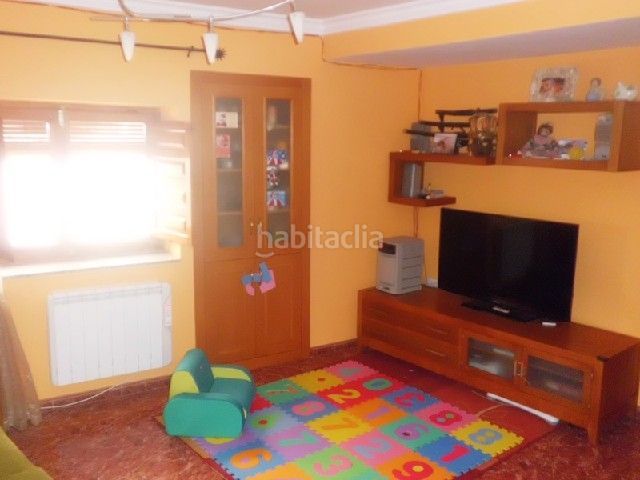 Foto 5ad81e42-197e-45d6-aa30-d5b250ac7248. Casa amb calefacció a Xàtiva