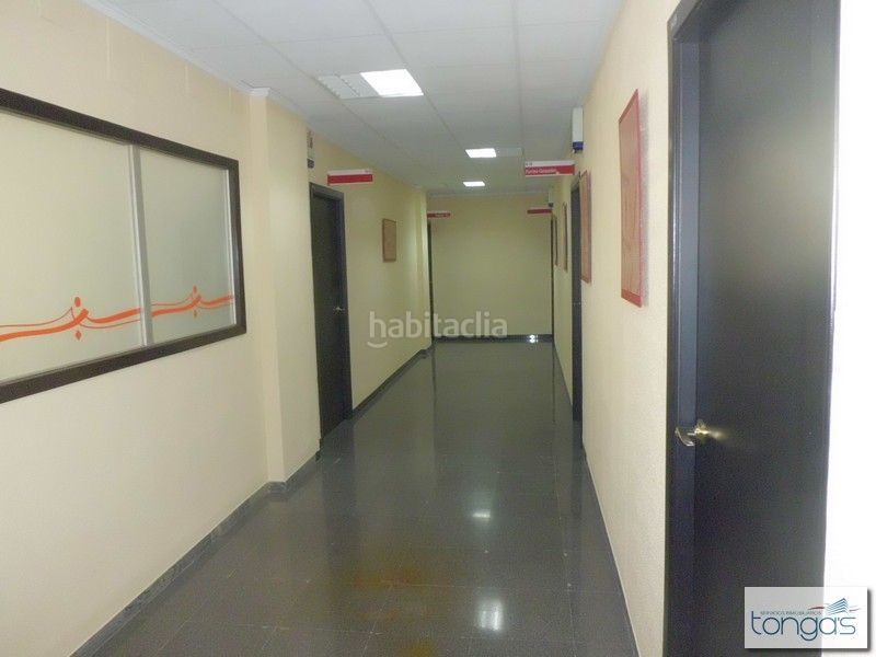Foto 40ed14e4-355e-4b3f-a5ff-ee5fd7be0432. Miete büro in Xàtiva