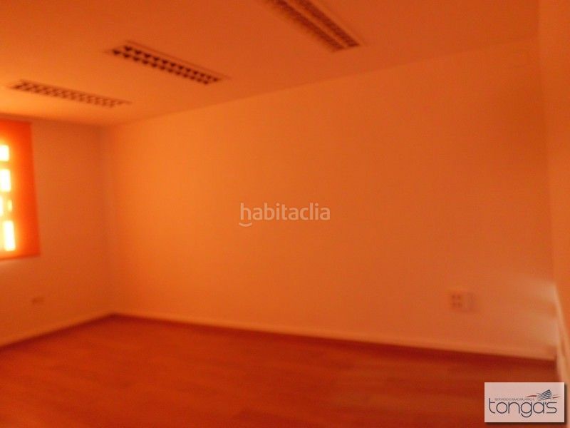 Foto a057e5d5-a60d-499b-ab4d-909e6d1e2429. Miete büro in Xàtiva