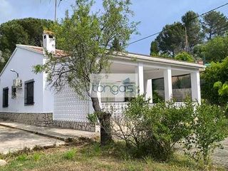 Xalet a Xàtiva. Chalet tranquilo y acogedor en bixquert