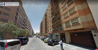 Alquiler Parking coche en Calle maestro valls 45. Plaza de garaje en alquiler en el barrio de ayora.