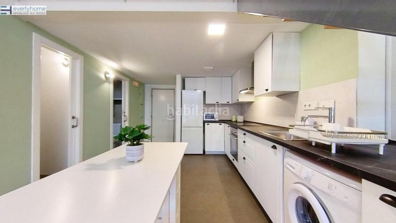 Foto 13bba95c-7b50-4d46-8465-82b6fc9ad993. Alquiler loft en Camí Reial Valencia