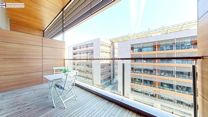 Foto 4b8019dc-bdc3-4d92-becf-e51479a940a1. Lloguer loft a Camí Reial Valencia