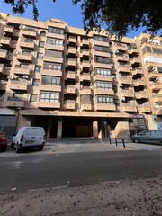 Aparcament cotxe  Calle de rodrigo de perteg�s. Di adi�s a las rampas. da la bienvenida a la comodidad.