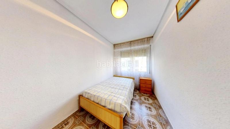 Foto 4b26f01a-6ea4-4a9a-b6a4-eebf5394d7e2. Rent flat in La Creu del Grau Valencia