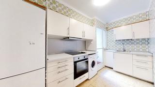 Location Appartement  Calle santos justo y pastor. Alquiler temporal  tu piso ideal cerca de la uni y la playa