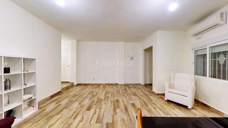 Foto 42b5f3d0-57c9-4877-8350-86448e128ee4. Casa a veces, el hogar que imaginas aparece justo donde menos lo esperas en Manises