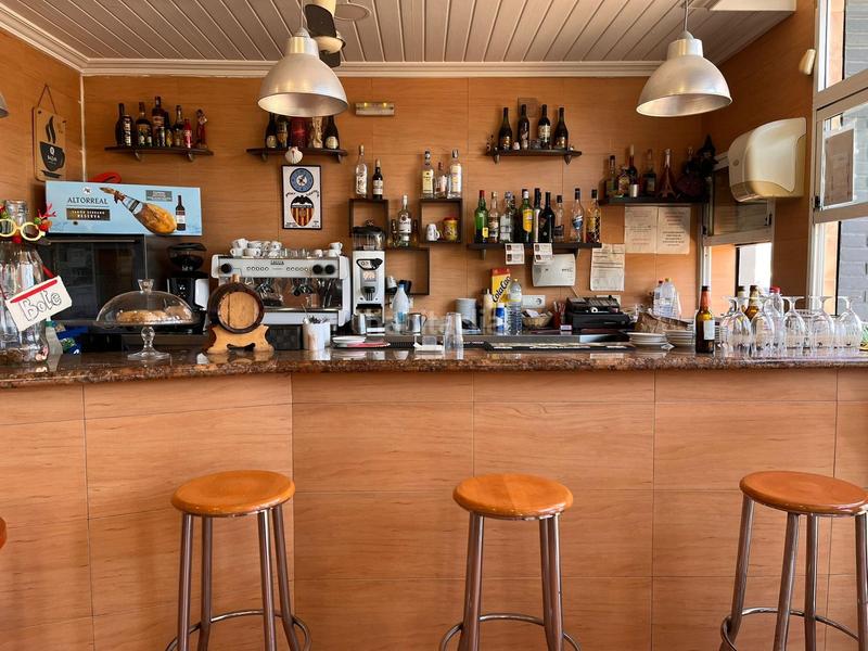 Foto 18993f10-0b02-47ad-bb15-3a81d3092b5f. Traspaso local comercial barcafetería en funcionamiento con salida de humos en Valencia