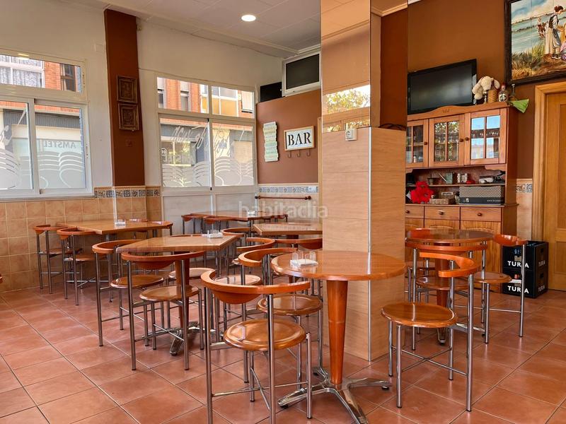 Foto 1d3f3eb2-cb7a-4188-8af5-12963f403eae. Traspaso local comercial barcafetería en funcionamiento con salida de humos en Valencia