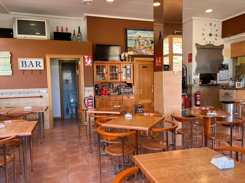 Foto 76ca4562-6ec5-48ff-b1c7-664584982955. Traspaso local comercial barcafetería en funcionamiento con salida de humos en Valencia