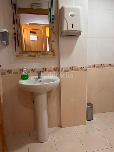 Foto 83435cf8-0d0c-4cde-b22f-2068c5f903c3. Traspaso local comercial barcafetería en funcionamiento con salida de humos en Valencia