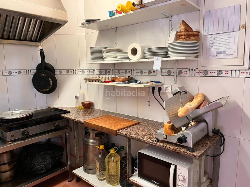 Foto aeb382f1-5b13-4468-8fb3-c59740576794. Traspaso local comercial barcafetería en funcionamiento con salida de humos en Valencia