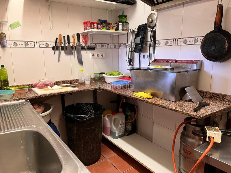 Foto b69d991d-aee6-42dd-a9c5-8f8e60d9bcaf. Traspaso local comercial barcafetería en funcionamiento con salida de humos en Valencia