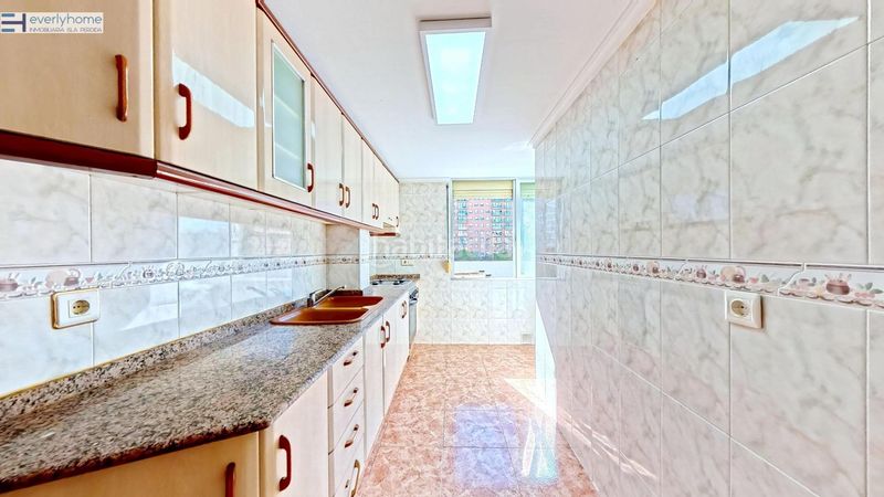 Piso vivienda completamente exterior con orientacion sur en Valencia - Imagen 8