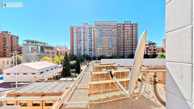 Piso vivienda completamente exterior con orientacion sur en Valencia - Imagen 12