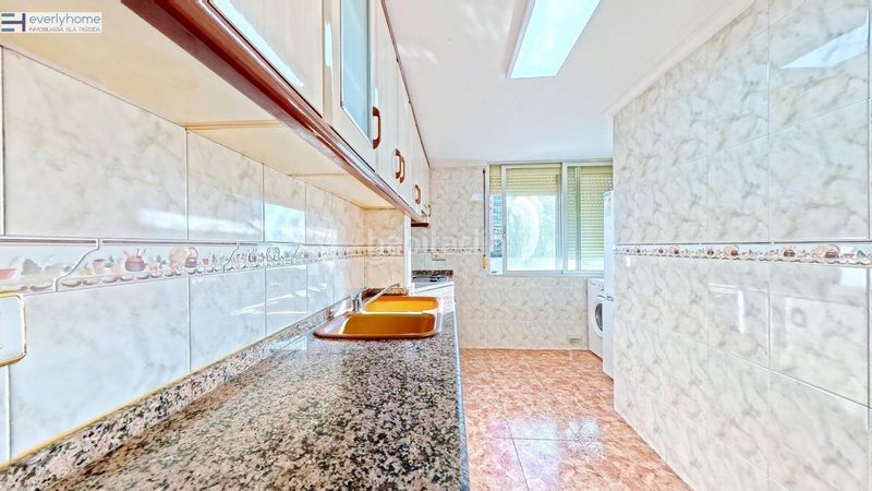 Piso vivienda completamente exterior con orientacion sur en Valencia - Imagen 9