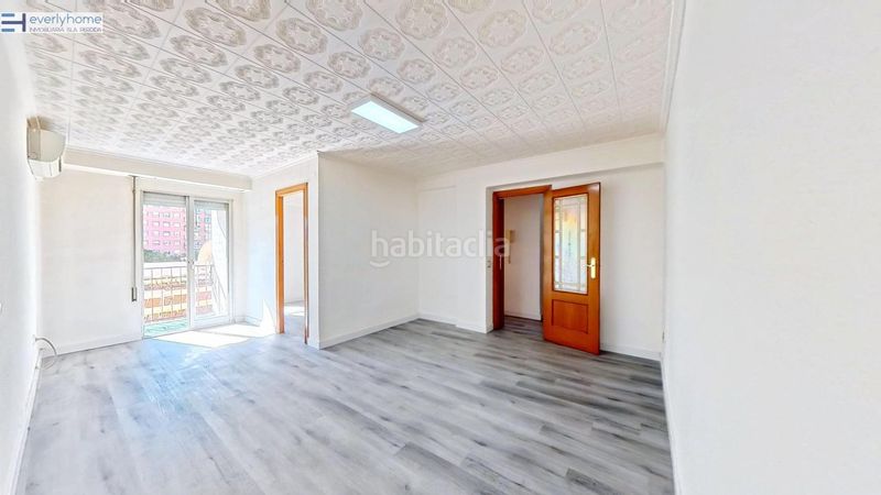 Piso vivienda completamente exterior con orientacion sur en Valencia - Imagen 17
