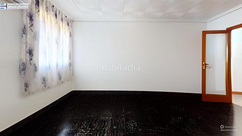 Foto 4ebe0784-ce13-427e-ac35-d60fea7b1a03. Pis a L´Illa Perduda Valencia