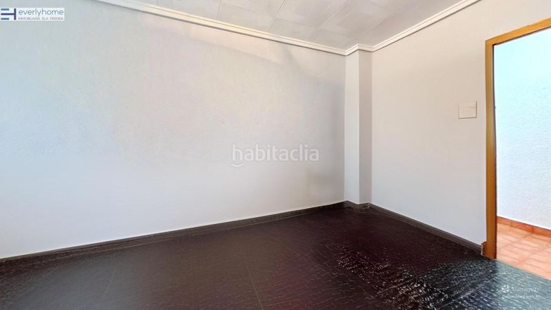 Foto 51e35781-f5a7-425b-ae17-5d514f52f60a. Pis a L´Illa Perduda Valencia