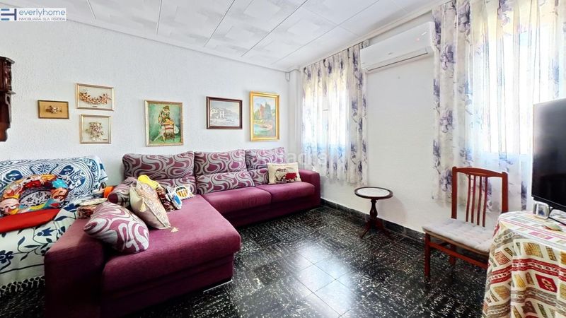 Foto b6c7b60d-a984-4286-92cf-249640bc3837. Pis a L´Illa Perduda Valencia