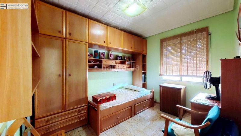 Foto 5408c8aa-0c00-4691-814d-c2ff81b1c732. Pis a L´Amistat Valencia