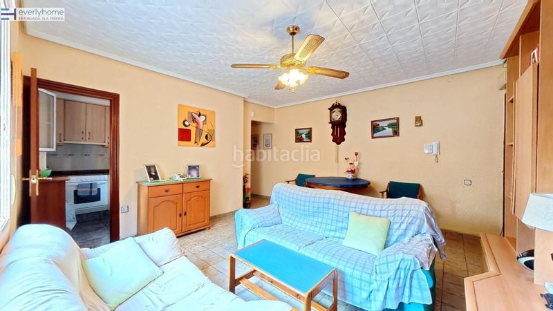 Foto 8bd5f034-e7d6-4ad6-b9d2-e8b87b3b7359. Pis a L´Amistat Valencia