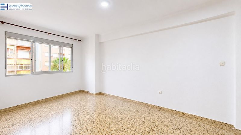 Foto c9e478e9-c500-4896-87fa-4ac21e18b3ce. Pis a Ciutat Jardí Valencia