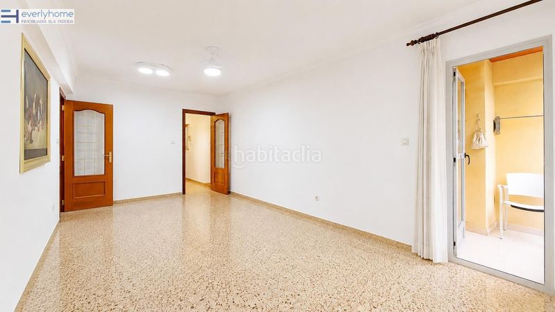 Foto f8e62337-ad1f-420d-9f71-03374a783823. Pis a Ciutat Jardí Valencia