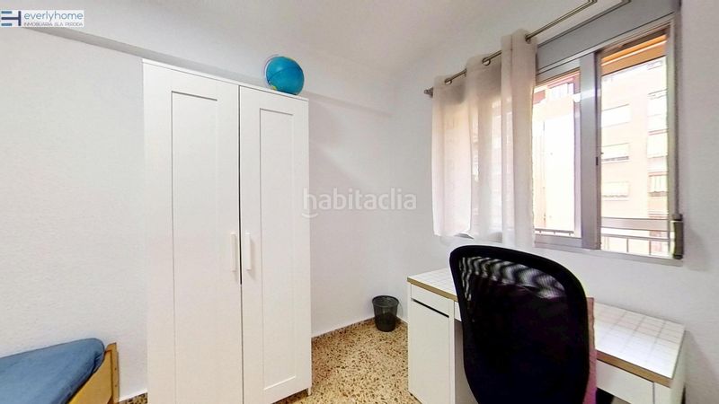 Foto 427cc149-e28c-48a0-8f9d-1ae145373b72. Pis a Ciutat Jardí Valencia