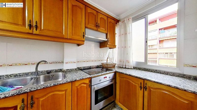 Foto bd850652-ce21-4e4d-9f58-1531bcb1b0c8. Pis a Ciutat Jardí Valencia