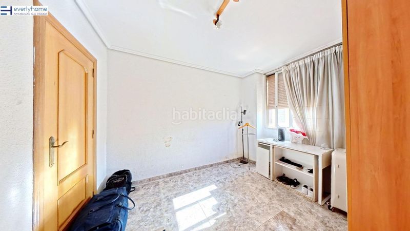 Foto bf14c6b3-f58c-4547-b653-863e135ba606. Pis a L´Illa Perduda Valencia