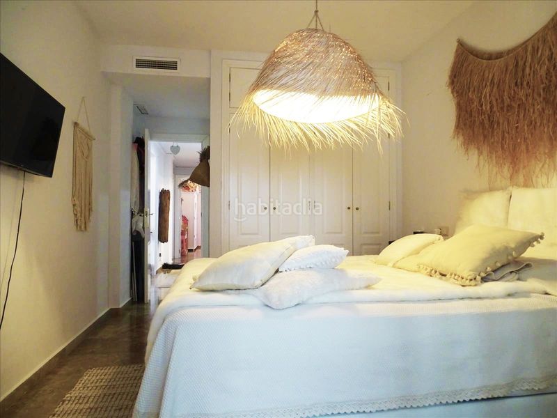 Foto 30a9bdb9-79ac-4d4c-bda0-00d75a48a596. Apartament amb piscina a Puerto Calp