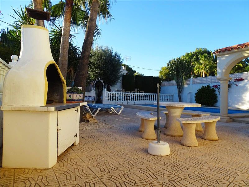 Foto dd19f293-8dd9-45ac-bea3-2b3aef3de013. Casa amb piscina a Cometa Calp